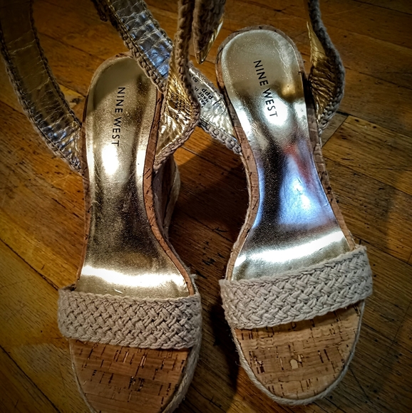 NINE WEST LADIES WEDGES - Picture 4 of 4